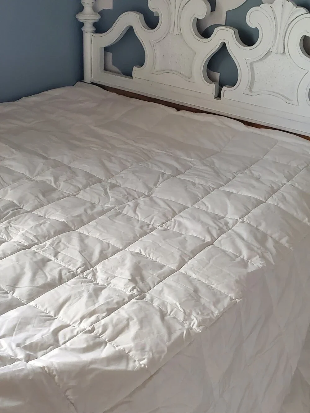 NEW Pacific Coast Feather Company King Down Comforter/Duvet Hotel-Style Bedding.